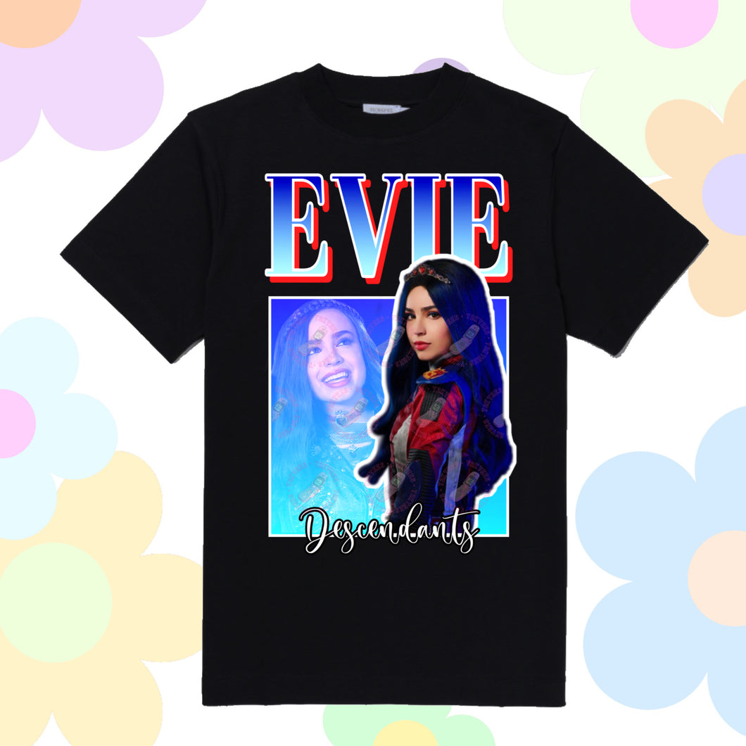 Evie Descendants Y2K Graphic Tee